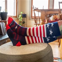 Darn Tough Captain Stripe OTC Midweight Ski and Snowboard Sock with Cushion - Men's - Stars and Stripes