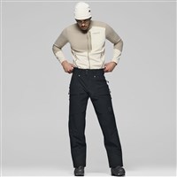 Norrona Lofoten Gore Tex Insulated Short Pant - Men's - Caviar Black