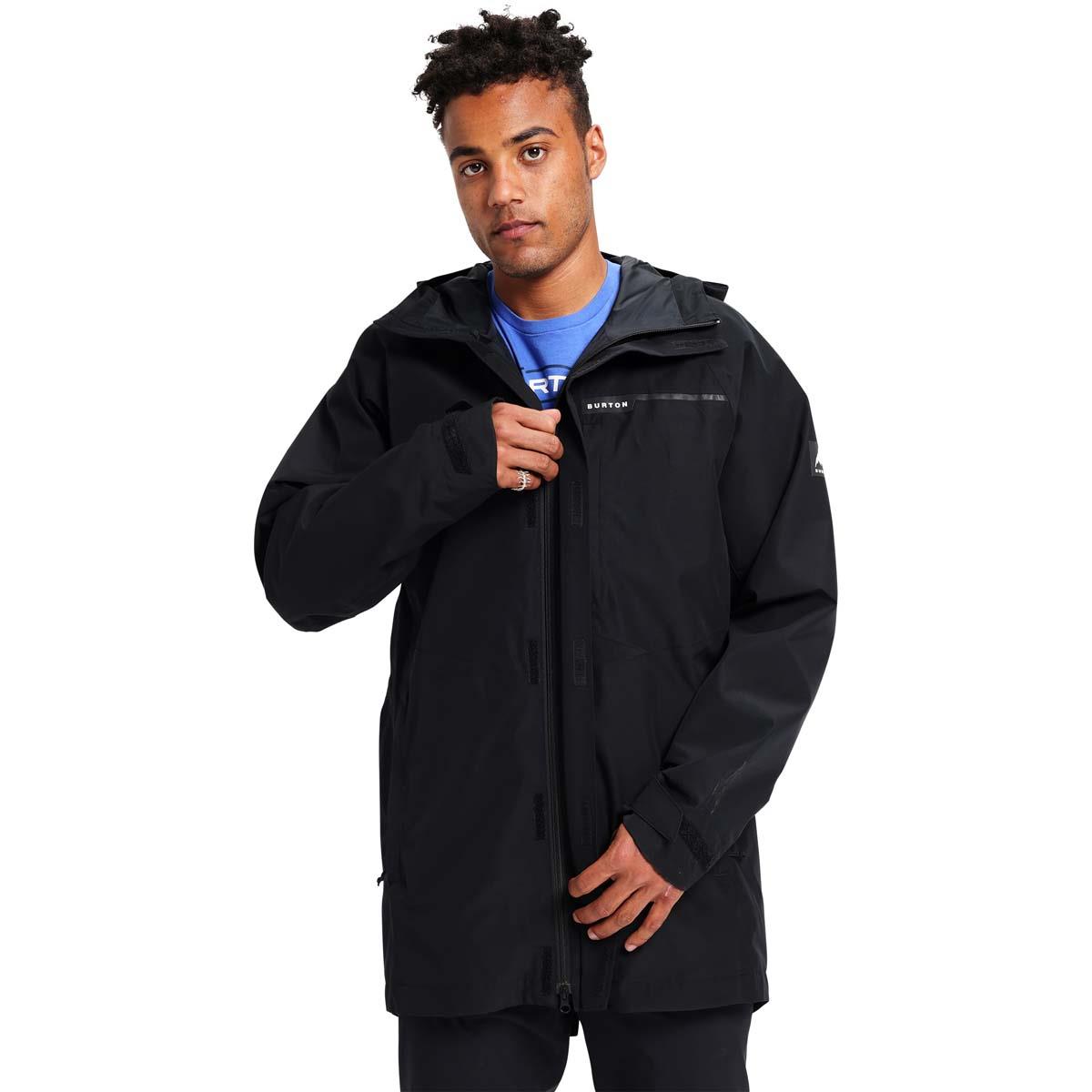 This $50 Raincoat Has Over 15,000 Reviews on